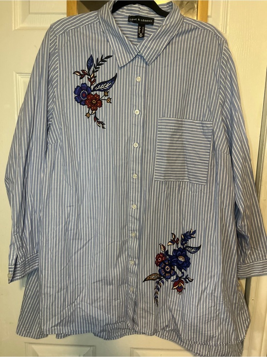 Love & Legend Tops - Size 22, Love & Legend Blue Striped Button-Up Shirt with Floral Embroidery